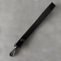 ストラップ　スナップフック付き
