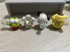 サンリオ　カプセルトイ