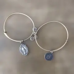 Alex and Ani　チャーム付きブレスレット2個セット