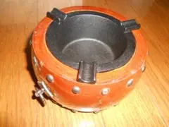 「かめちゃぼ様専用」高級天然ケヤキ灰皿（直径：13cm、高さ：7cm）