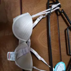 ベージュ ダブルボーン ブラジャー