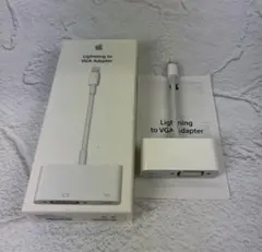 Apple純正 Lightning to VGAアダプタ MD825AM/Aのサムネイル