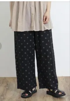 ドット柄 ワイドパンツ