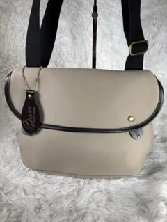 Brady ブレディー　エイボン　AVON ショルダーバッグ　ドーブ　グレー
