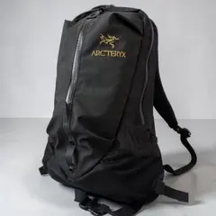 ⭐️廃盤希少品⭐️アークテリクス⭐️アロー22⭐️ブラックゴールド 
