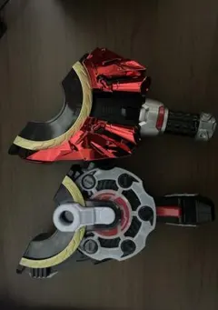 マグナム、ブーストレイズバックル
