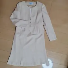 セレモニースーツ卒園式、卒業式、入学式セットアップスーツ　アイボリー９号