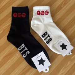 BTS WORLD TOUR ARIRANG ニューヨーク限定ソックス2足セット BTS ARIRANG ソックス✖️2セット 白黒② - メルカリ