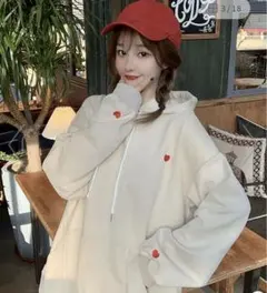 【新品】秋冬クリーム色 ♡刺繍 オーバーサイズパーカー