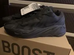 ADIDAS YEEZY BOOST 700 MNVN 