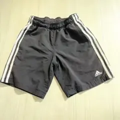 adidasアディダス　ハーフパンツ　短パンブラック黒　140〜150 サッカー
