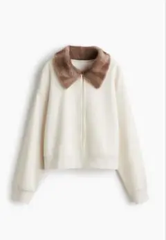 H&M フェイクファー襟付きスウェットトップス　Mのサムネイル