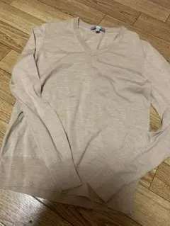 UNIQLO ウール100% ベージュ Vネックセーター M