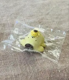 サンリオキャラクターズ　ぬいぐるみといっしょフィギュア　ポムポムプリン