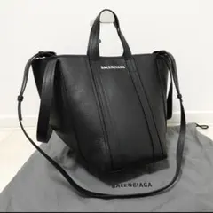 Balenciaga エブリデイ ノース・サウス トートバッグ S - メルカリ