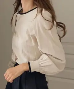 LAUIR 長袖ブラウスのサムネイル