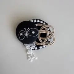 ミナペルホネン ブローチ