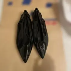 黒のポインテッドトゥフラットシューズ 35