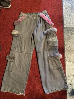 ファー付きダメージデニムパンツ