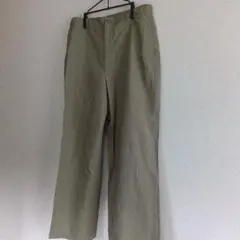 UNIQLO カーキ ストレート チノパン