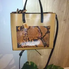 MARC JACOBS ヘビ柄ショルダーバッグ