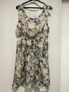 SENSE OF PLACE 花柄ノースリーブワンピース