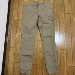 Carhartt チノパン