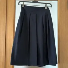 ネイビー プリーツスカート ひざ丈のサムネイル