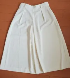 ガウチョパンツ　ホワイト