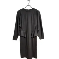 ペプラム風 ワンピース M相当 黒 伸縮素材 きれいめ 普段使い おしゃれ 春秋