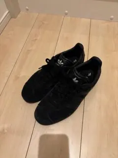 adidas 25 YEARS ブラックスニーカー