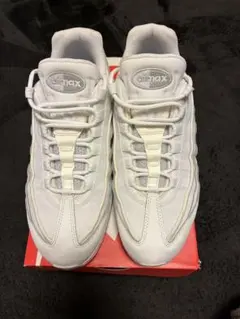 Nike Air Max 95 ホワイト スニーカー