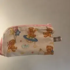 クマと星　ハンドメイドキーポーチ