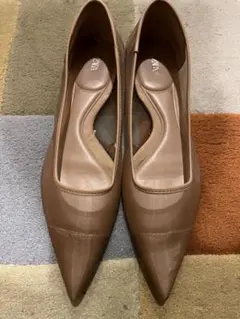 ZARA シースルーベージュフラットパンプス　シアー　39のサムネイル