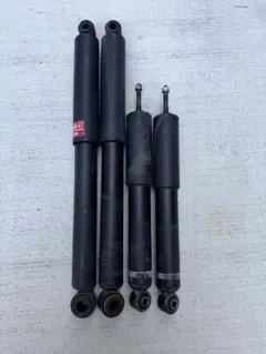 ジムニーシエラ4型ショックアブソーバーセット - メルカリ