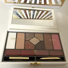 ※値下げ中※Dior クチュールマルチユースパレット　クリスマスコフレ2025