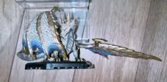 モンスターハンター　メルゼナ　フィギュア