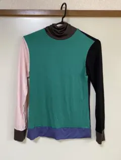 ユニクロ　MARNI マルチカラー タートルネック長袖Tシャツ