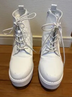 cs T&P 厚底レースアップブーツ　白　Sサイズ（22センチ）