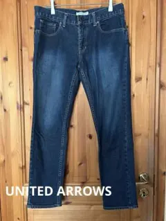 UNITED ARROWS 美脚デニム 濃紺 細身ストレート ローライズ系のサムネイル