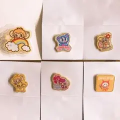 エンジェルブルー デイジーラヴァーズ セリア アクリルクリップ ピンバッジ