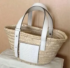 LOEWE バスケットバッグ スモール ナチュラル/ホワイト - メルカリ