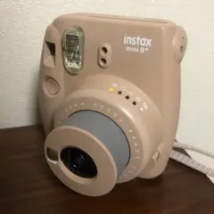 美品 FUJIFILM INSTAX MINI 8+ ココア チェキ 本体