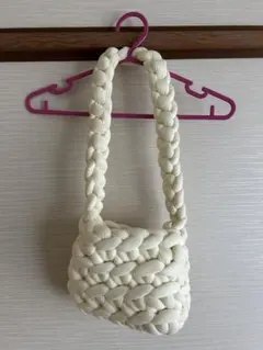 マンドゥバッグ　ホワイト 編み込み ショルダーバッグ