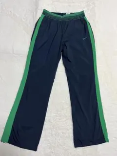 NIKE トラック　パンツ　フレア
