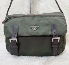 PRADA メッセンジャーバッグ カーキ 三角ロゴプレート 白タグ