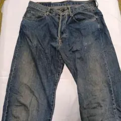 【リベルト】　ウォッシュドワイドストレートデニム