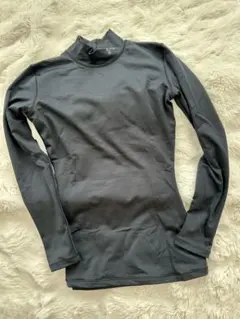 アンダーアーマー　レディースゴルフインナー　黒