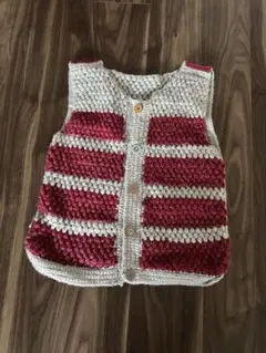 赤とグレーのストライプ ニットベスト　ハンドメイド