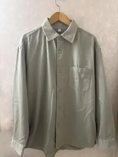 ☆超美品☆GU 2枚セット長袖シャツ☆試着のみ！！